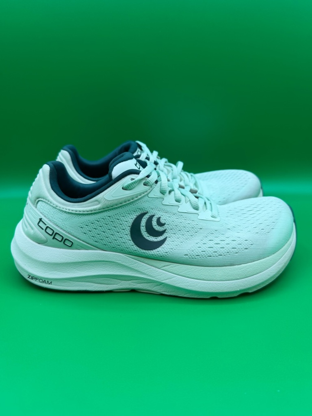 Topo Athletic Mint Green Running Shoes Women’s